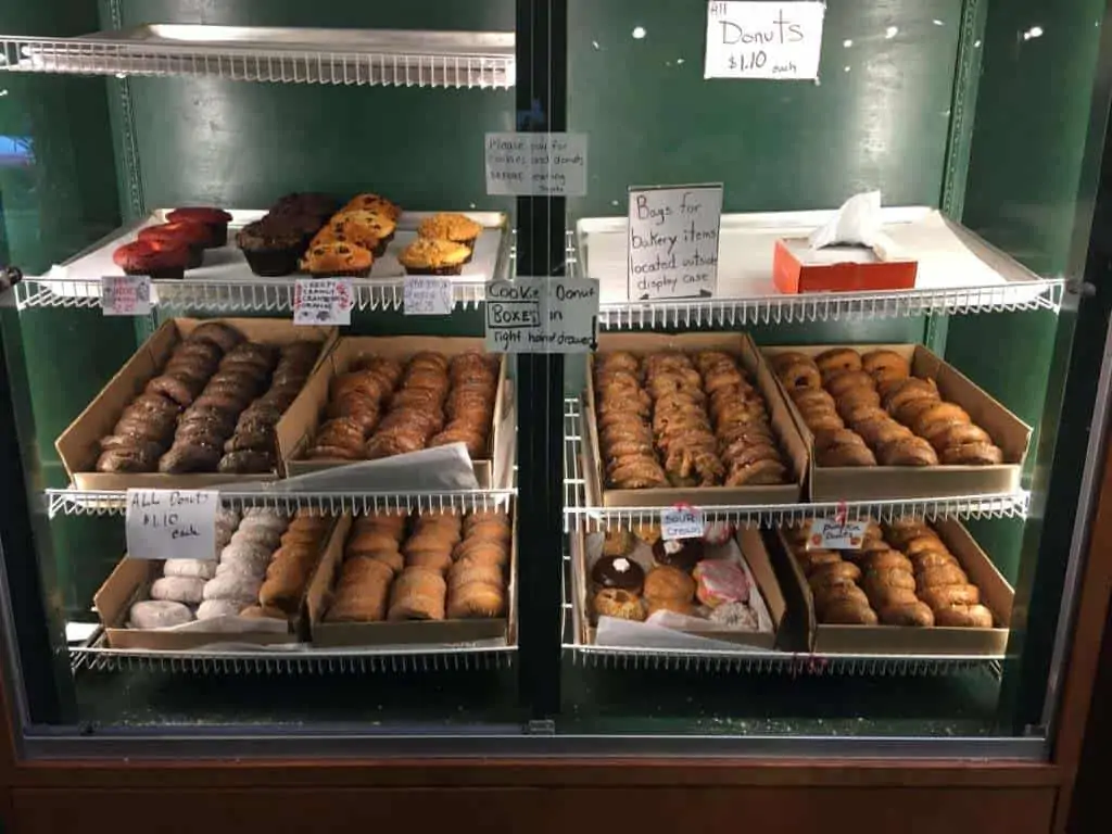 powers farm market doughnuts