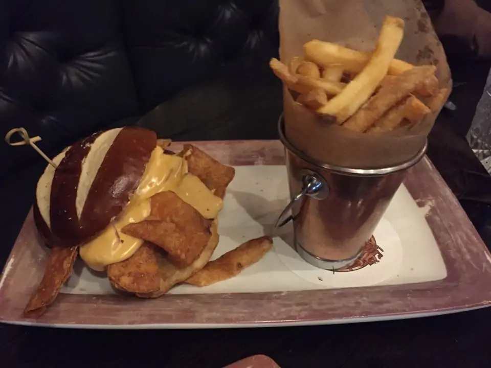 pub it up burger at the toothsome chocolate emporium