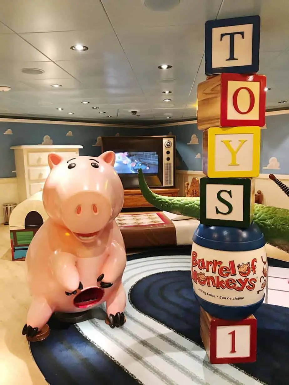 disney dream kids club andys room