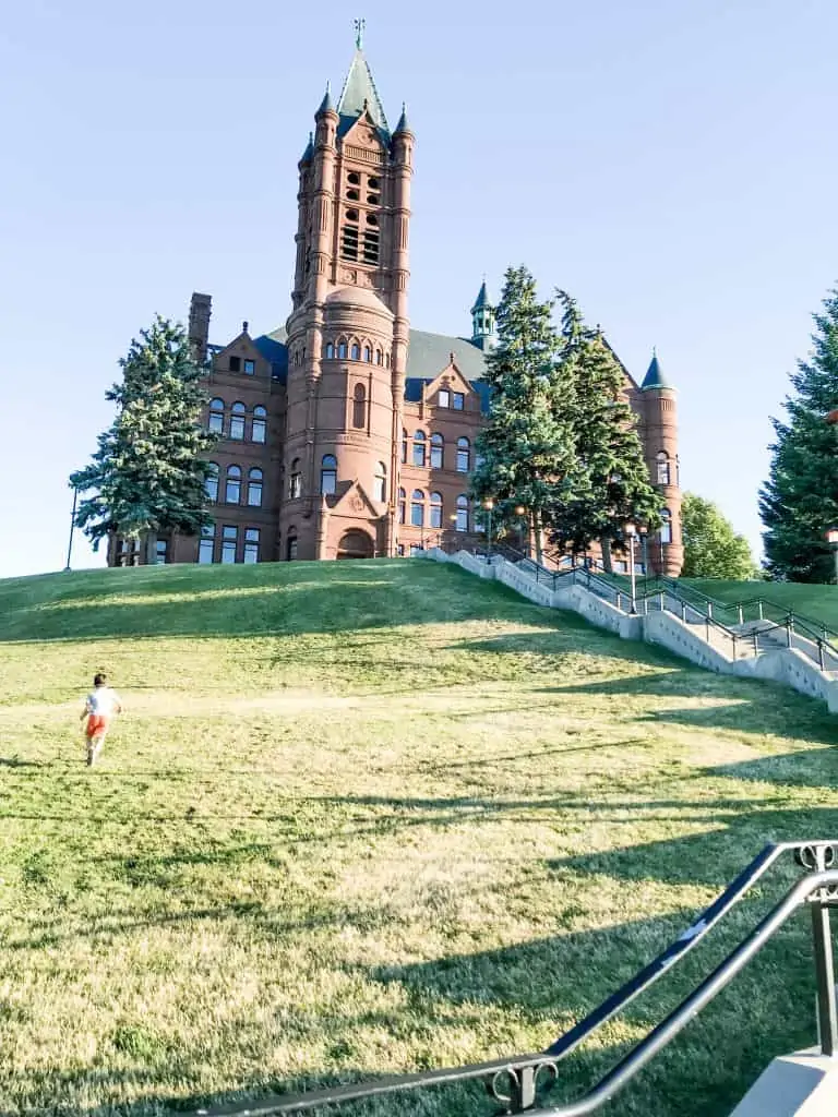 walk around Syracuse University