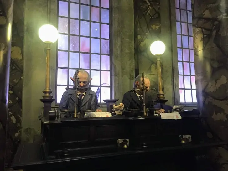 goblins at escape from gringotts
