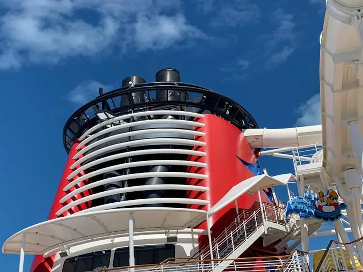 pool activities on the disney dream