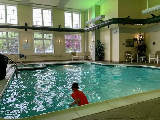 pool at watkins glen harbor hotel 