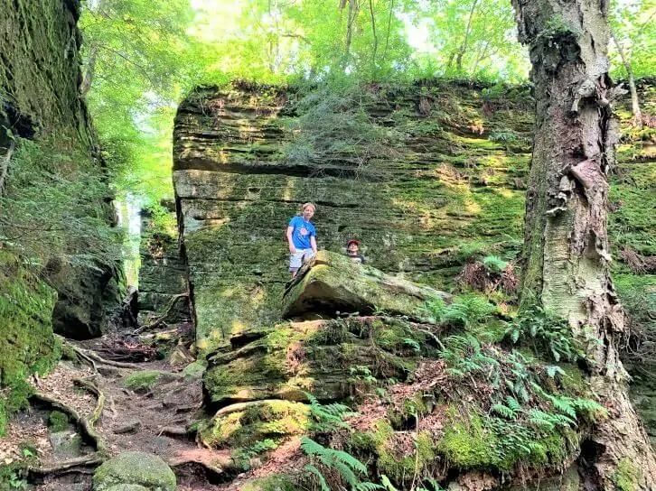 jamestown visit panama rocks park