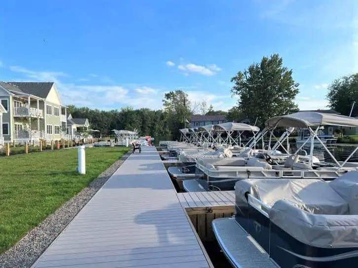 pontoon rental boats at the cove at sylvan beach